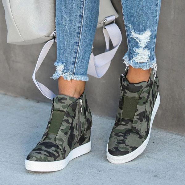 Veooy Extra Mile Wedge Sneakers