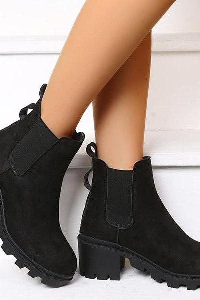 Veooy Black Chelsea Lug Sole Ankle Boots Pull On Low Heel Booties