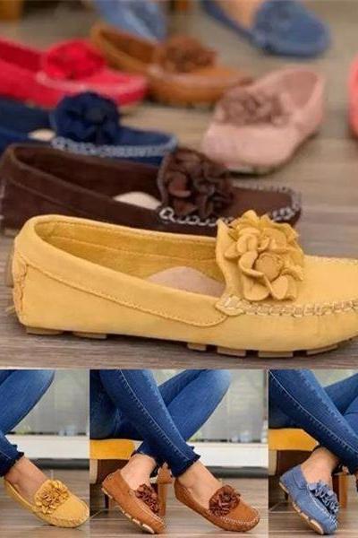 Veooy Women Comfy Slip-On Flower Suede Loafers